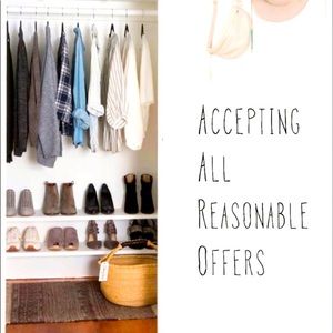 MAKE ME AN OFFER! Plus 10% off 2 or more items